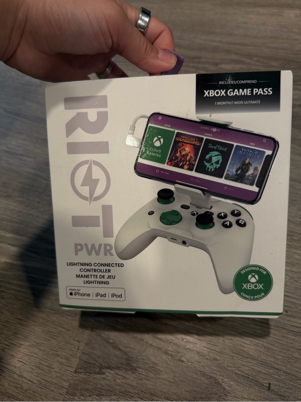 Lightning Connected Controller for iPhone iPad iPod - White/Green